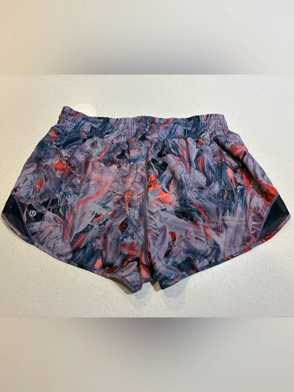 Lululemon Hotty Hot High-Rise Lined Short 2.5